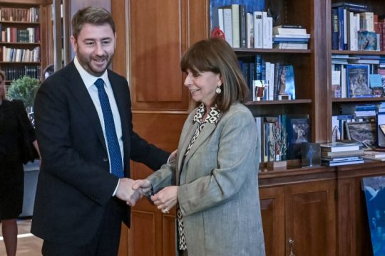 Επέστρεψε τη διερευνητική εντολή, επιτέθηκε στον ΣΥΡΙΖΑ
