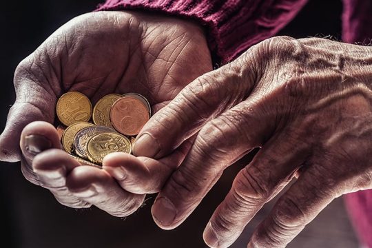 Το χάσμα των ταξικών αντιθέσεων αναδεικνύει η έρευνα της ΕΛΣΤΑΤ