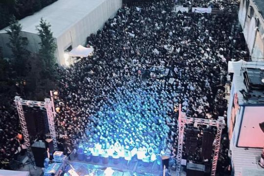 Χιλιάδες κόσμου ένωσαν τις φωνές τους για την υπεράσπιση της ΒΙΟΜΕ