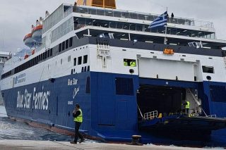 Στην άγονη γραμμή της Κασοκαρπαθίας το «Blue Star Chios»