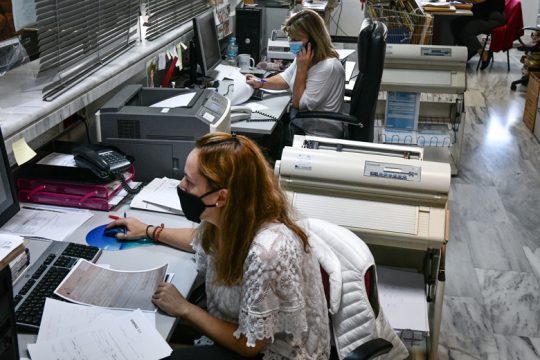 Ανεβάζουν ρυθμό οι φορο-δηλώσεις