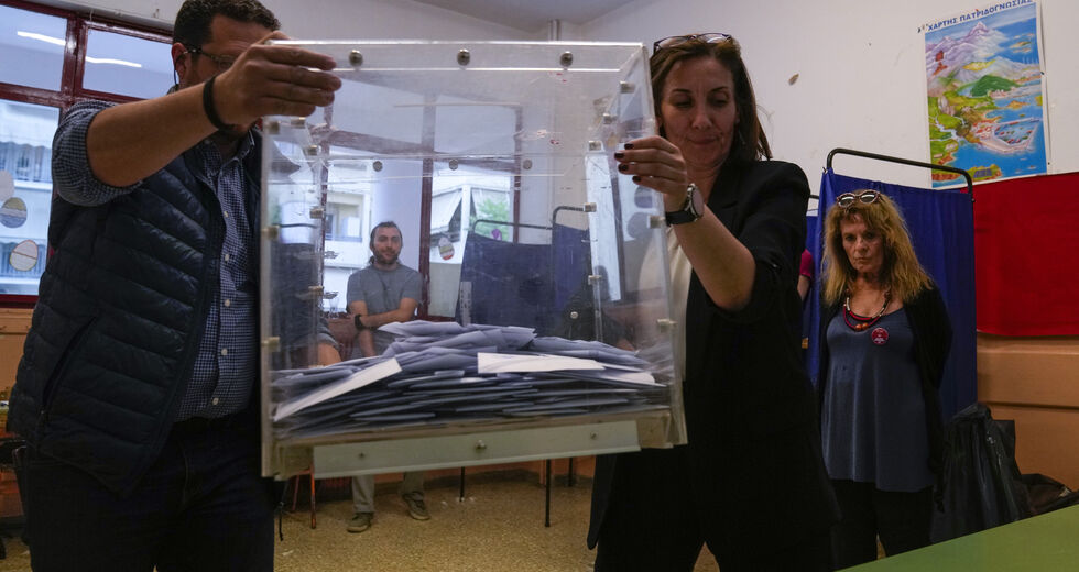 Χάνουν τη μάχη των σταυρών