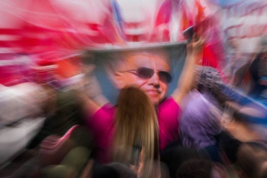Γιατί ο Ερντογάν παραμένει τόσο δημοφιλής στην Τουρκία