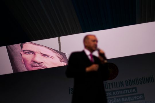 Ο συμμαχικός παράγων