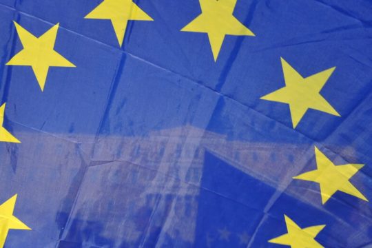 Οι «μένουμε Ευρώπη» μετακόμισαν στις ΗΠΑ