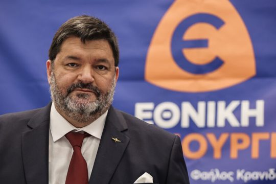 Χέρι χέρι και με τον Φαήλο Κρανιδιώτη