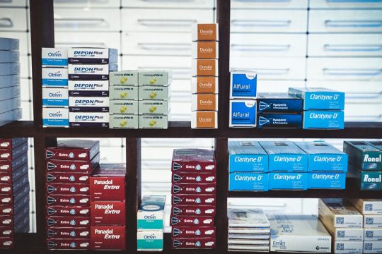 Οι ελλείψεις φαρμάκων απειλούν τη δημόσια Υγεία
