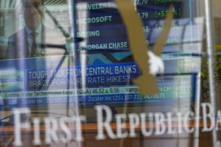 Στην JP Morgan η First Republic