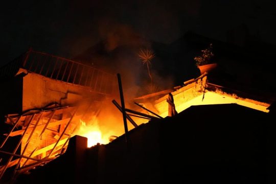 Νεκροί άμαχοι και ηγετικά στελέχη στη Γάζα από ισραηλινούς βομβαρδισμούς 