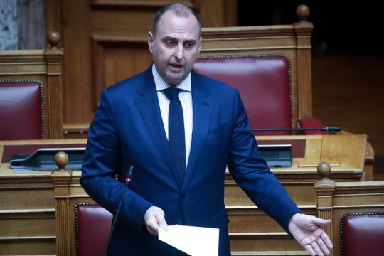 «Κοσμογονία» έργων, σιγή για τα τρένα