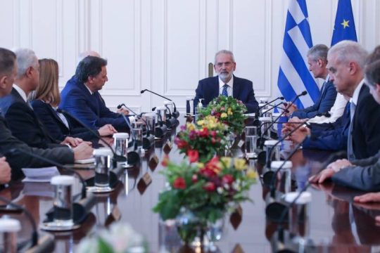 Με αναφορά στο τραγικό δυστύχημα των Τεμπών το υπουργικό συμβούλιο