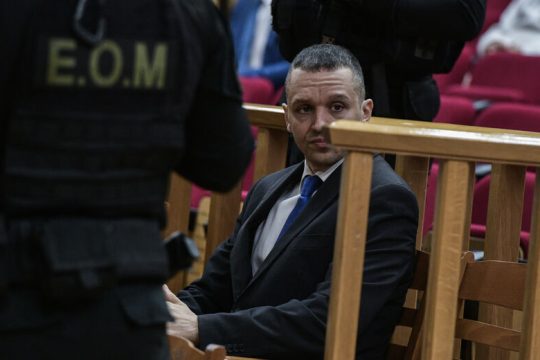 Έβγαλαν «λάδι» τον Κασιδιάρη με αστείες δικαιολογίες