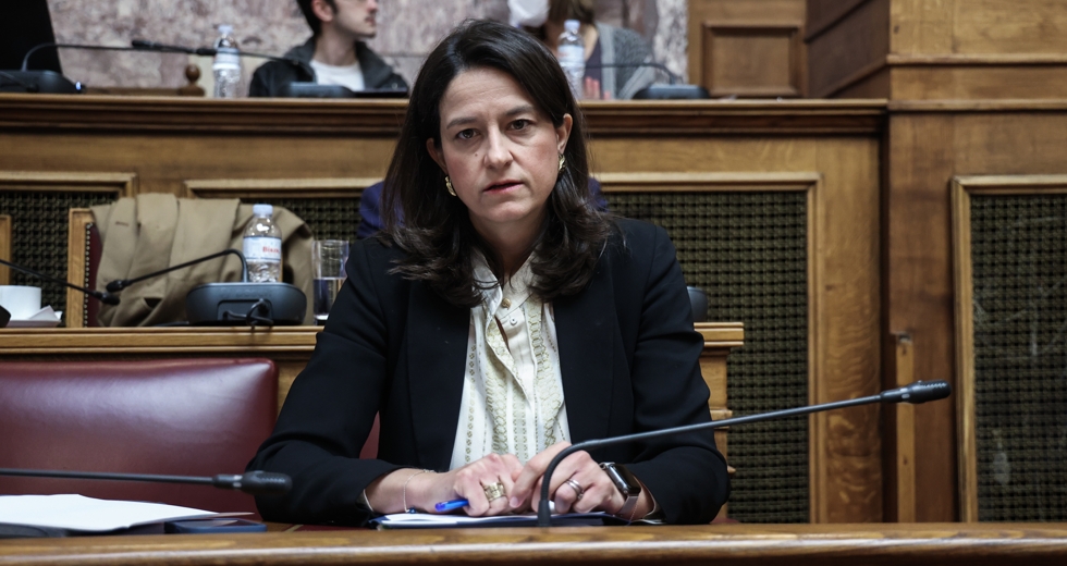 Προεκλογικά παιχνίδια με μόνιμους διορισμούς στην εκπαίδευση