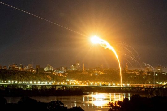 Επιθέσεις με drones στην Μόσχα, νέο «χτύπημα» με έναν νεκρό στο Κίεβο 