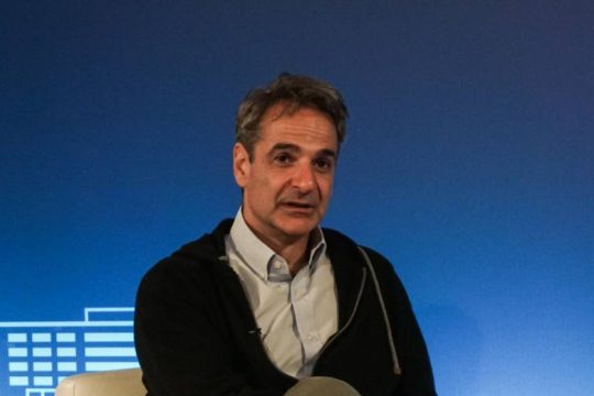 Το σκάνδαλο και η κυβερνητική αλλαγή