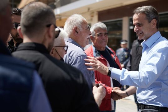 Οι δικαιολογίες του αδικαιολόγητου πρωθυπουργού