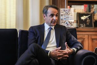 180 βουλευτές αναζητά η Ν.Δ. για… μετωπική με το Σύνταγμα