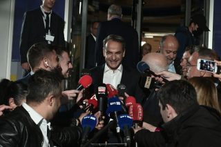 Πανικόβλητος μπροστά στο σκάνδαλο των υποκλοπών