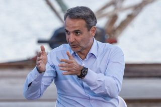 Επιμένει στην κινδυνολογία