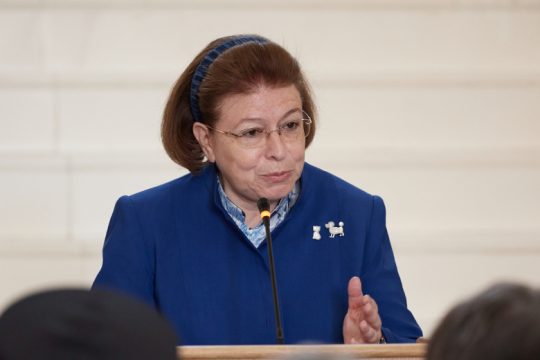 Και όμως, η Λίνα Μενδώνη κατέρριψε το ρεκόρ του… Φιλέα Φογκ