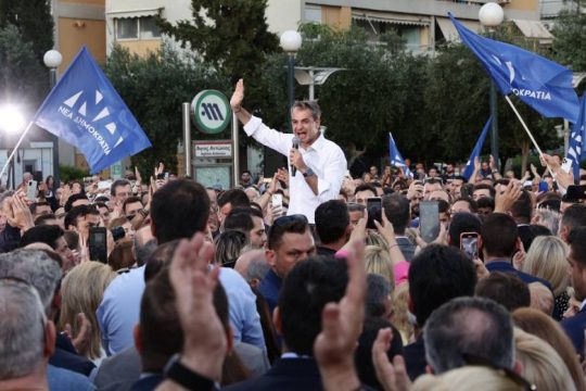 Ξόρκισε την αλαζονεία, αλλά υπέκυψε σε αυτήν