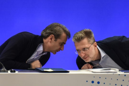 Απάντηση-δηλητήριο των Ρεπόρτερ Χωρίς Σύνορα στο Μαξίμου για τη θέση 107