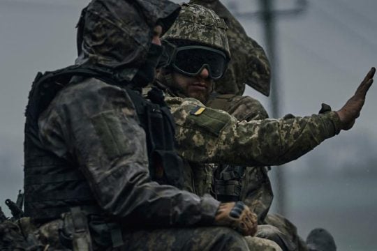 Επίθεση σε ρωσικό διυλιστήριο – Αρνείται την ευθύνη ο Ζελένσκι