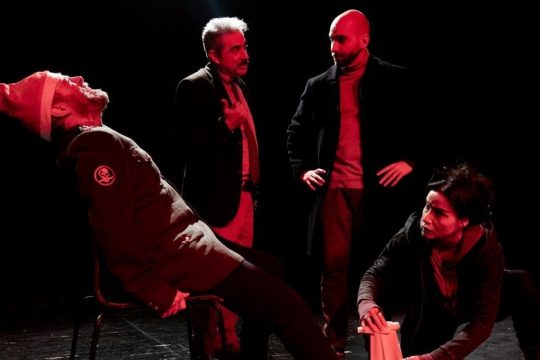 Τι κάνεις όταν η δικαιοσύνη αδυνατεί να αποδοθεί;