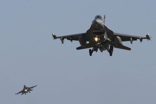 Ολοι οι… κουβαρντάδες αρνούνται να δώσουν F-16!