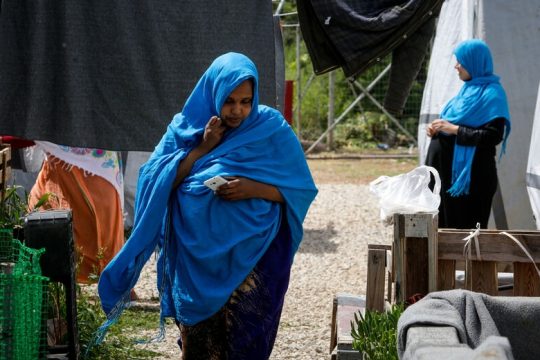 Ανησυχητικές εκθέσεις της Κομισιόν για τις δομές στα νησιά