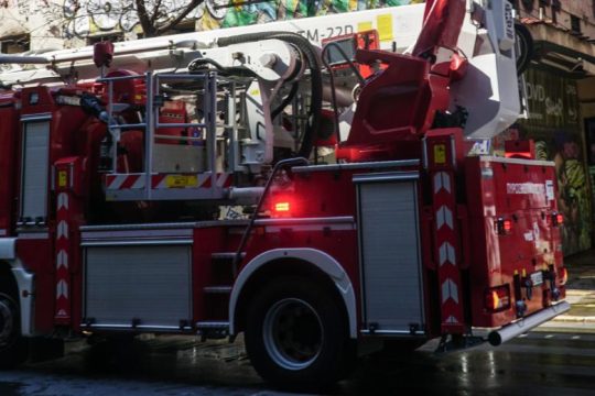 Τραγωδία στο Αιγάλεω: Νεκρή ηλικιωμένη από πυρκαγιά