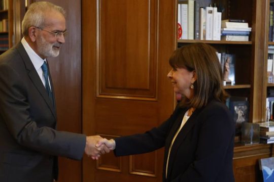 Εκλογές στις 25 Ιουνίου με το τιμόνι της χώρας στον Ιωάννη Σαρμά