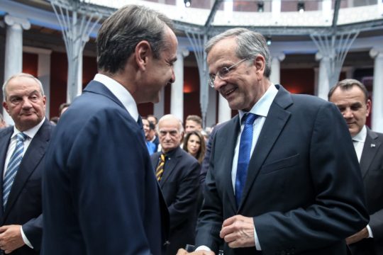 ΣΥΡΙΖΑ: Σαμαράς σε αντι-ΛΟΑΤΚΙ ρητορική με σφραγίδα Μητσοτάκη