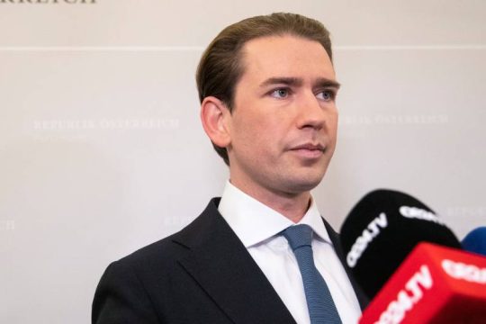 Πώς να «σβηστεί» ο Κουρτς από το πόρισμα της PEGA;