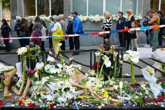 Η Σερβία αποχαιρετά τα θύματα των μαζικών δολοφονιών