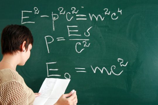 Στήριξη σε διωκόμενη εκπαιδευτικό στο Ηράκλειο Κρήτης
