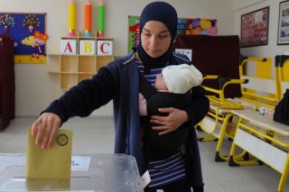Δεν εξεπλάγη η Αθήνα, συνεχίζει να ελπίζει σε καλή συνεργασία