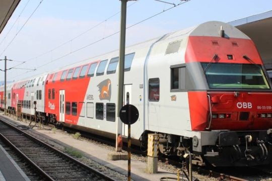 Νεοναζί στην Αυστρία μετέδωσαν ομιλίες του Χίτλερ σε τρένο