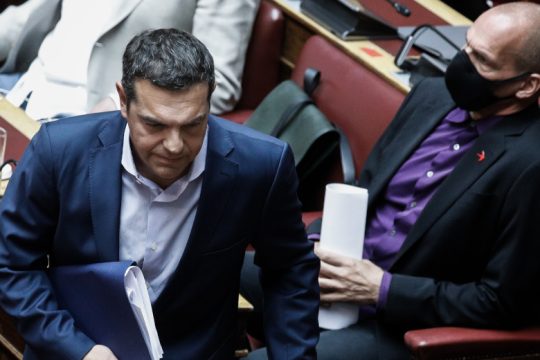 Η σπέκουλα για ραντεβού Τσίπρα-Βαρουφάκη, ο Μάης και η απελπισία Μητσοτάκη