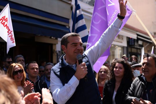 Πρωτιά έστω και με… μία ψήφο ο στόχος της Κουμουνδούρου
