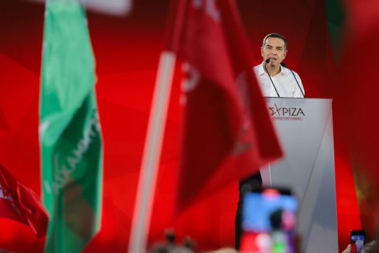 Αντεπίθεση με ξεκάθαρα μηνύματα σε όλους