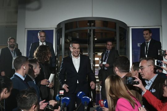 Αλλεργικός με την αλήθεια για τις υποκλοπές