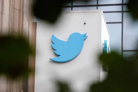 Αλλαγές στο Twitter προαναγγέλλει ο Έλον Μασκ
