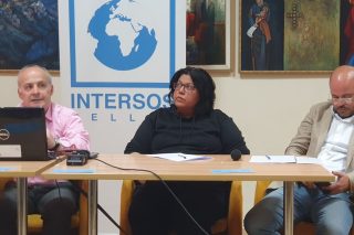 Χιλιάδες μετανάστες και πρόσφυγες σε επισιτιστική ανασφάλεια