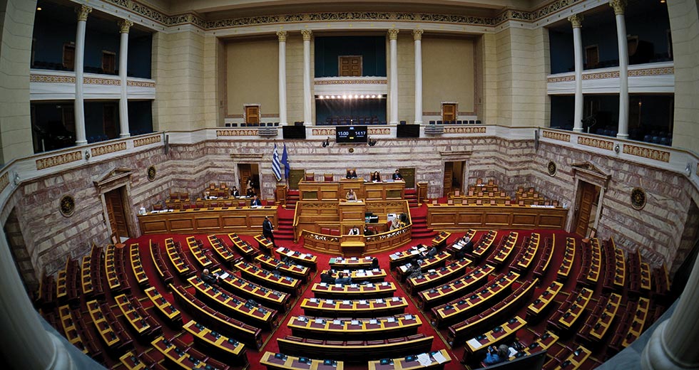 Ποια ηχηρά ονόματα έμειναν εκτός Κοινοβουλίου
