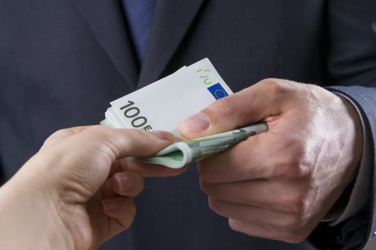 Δεν «φαρδαίνει» τους δρόμους του μέλλοντος στο υλικό κομμάτι