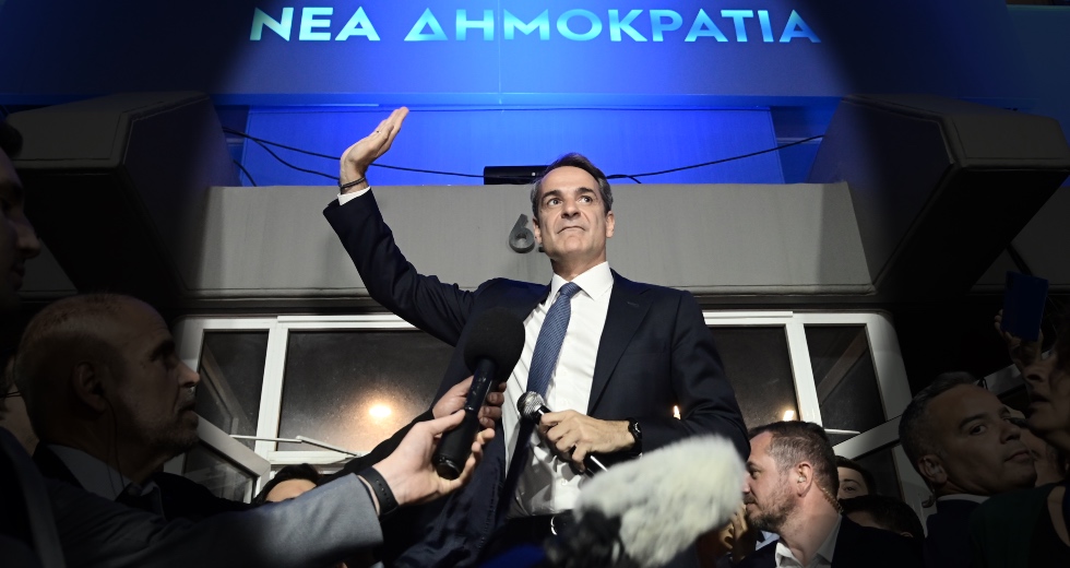 Ο Κ. Μητσοτάκης, η οδύνη του και τα… πρωτοσέλιδα του