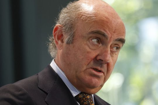 ΕΚΤ/Λουίς ντε Γκίντος: Βέβαιη η αύξηση επιτοκίων τον Ιούλιο, άγνωστο εάν θα γίνει και Σεπτέμβριο