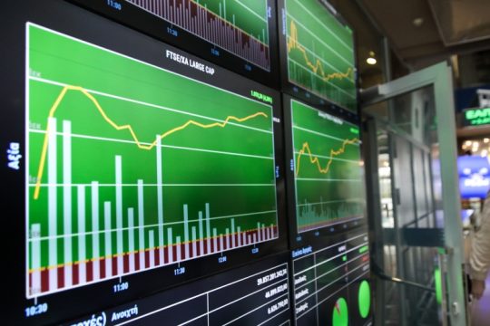 Χαμόγελα και γκρίνια στη Γ.Σ. Μετόχων του Χρηματιστηρίου