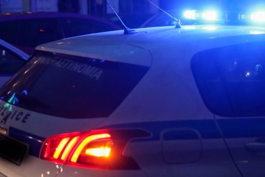 Ανήλικος μαχαίρωσε δύο άτομα μετά το καρναβάλι στη Ρόδο